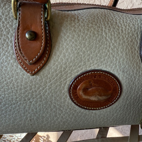 DOONEY & BOURKE USA AWL Zip Satchel Purse Doctor Bag Tote Cream /British Tan - Picture 3 of 12